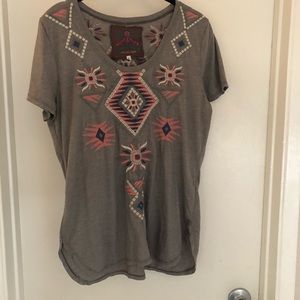 Johnny Was embroidered V-neck top size L